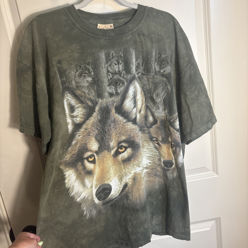 Vintage The Mountain T Shirt Size XL Wolf Pack Graphic Tie Dye Wolves Nature